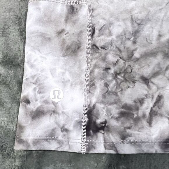 Lululemon Key To Balance Tank Diamond Dye Size 2 Stretch Gym Yoga Outdoors - Picture 3 of 6